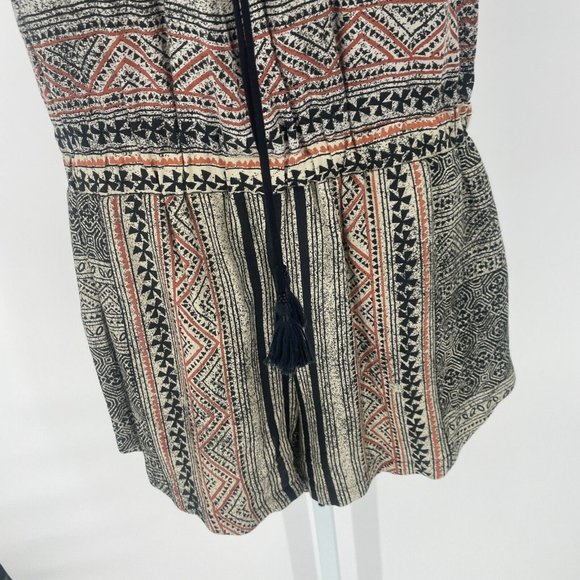 Cleobella Boho Shakira Romper Playsuit Sz Medium Short Sleeve Tassel Black Aztec - Picture 10 of 16